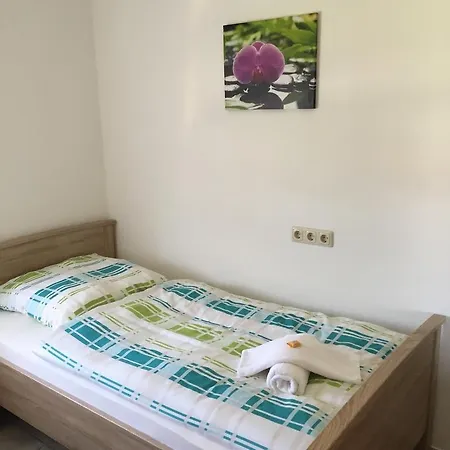 Frankenstube Guest house Eichelsdorf